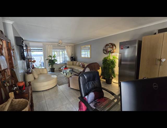 2 BEDROOM SECTIONAL TITLE FOR SALE IN ALBERTSDAL